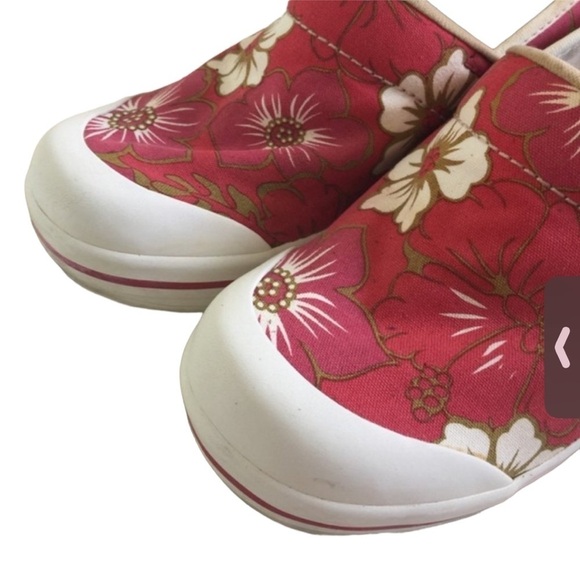 Dansko | Vegan Volley Canvas Clogs Tropical Floral Red Hawaiian Shoes Size 40 - Picture 2 of 7